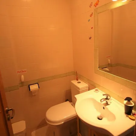 Surf House Bed & Breakfast *