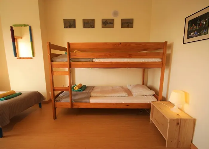 Surf House לינה וארוחת בוקר