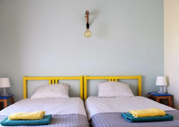 Surf House לינה וארוחת בוקר