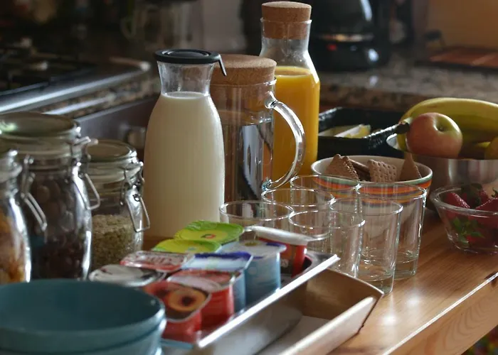 Surf House לינה וארוחת בוקר